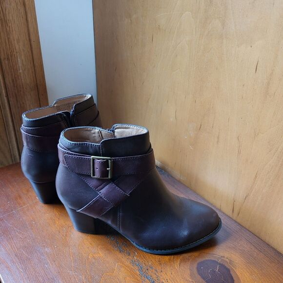 Vionic Leather Boots Size 7 - Picture 4 of 6